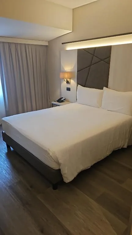 DC HOTEL INTERNATIONAL - Hotel de 3 estrellas en Padova, Padova - photo 1