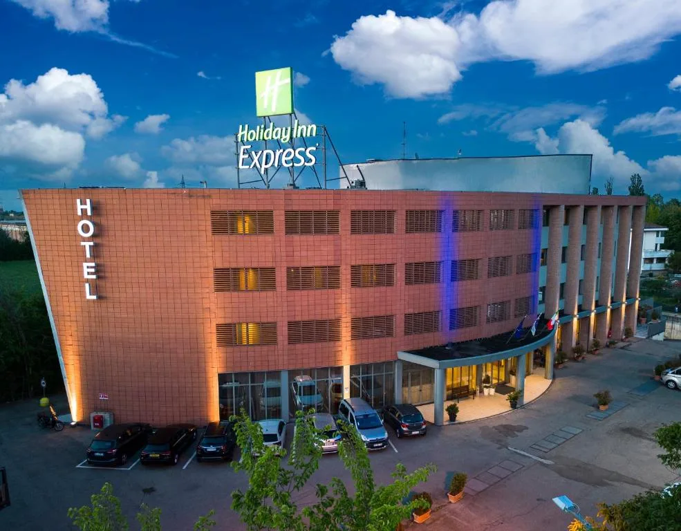 Holiday Inn Express Parma by IHG - Hotel de 3 estrelas em Parma, Parma - photo 1