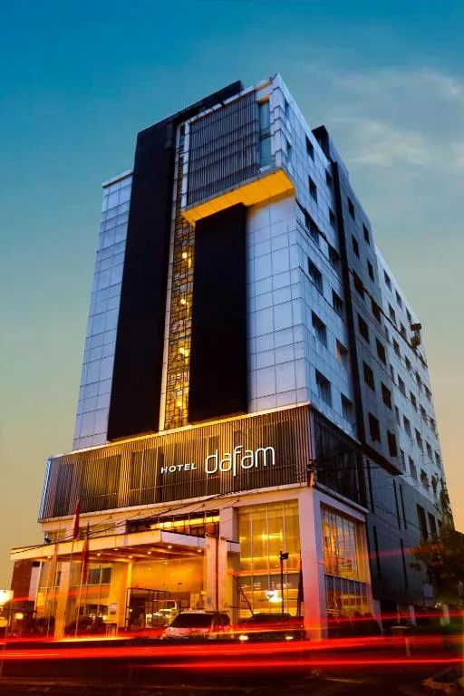 Hotel Dafam Pekanbaru - 3-star hotel in Pekanbaru, Pekanbaru - photo 1