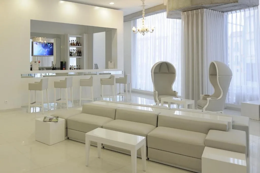 Kyriad Prestige Perpignan Centre Gare - Hotel de 4 estrelas em Perpignan, Perpignan - photo 1