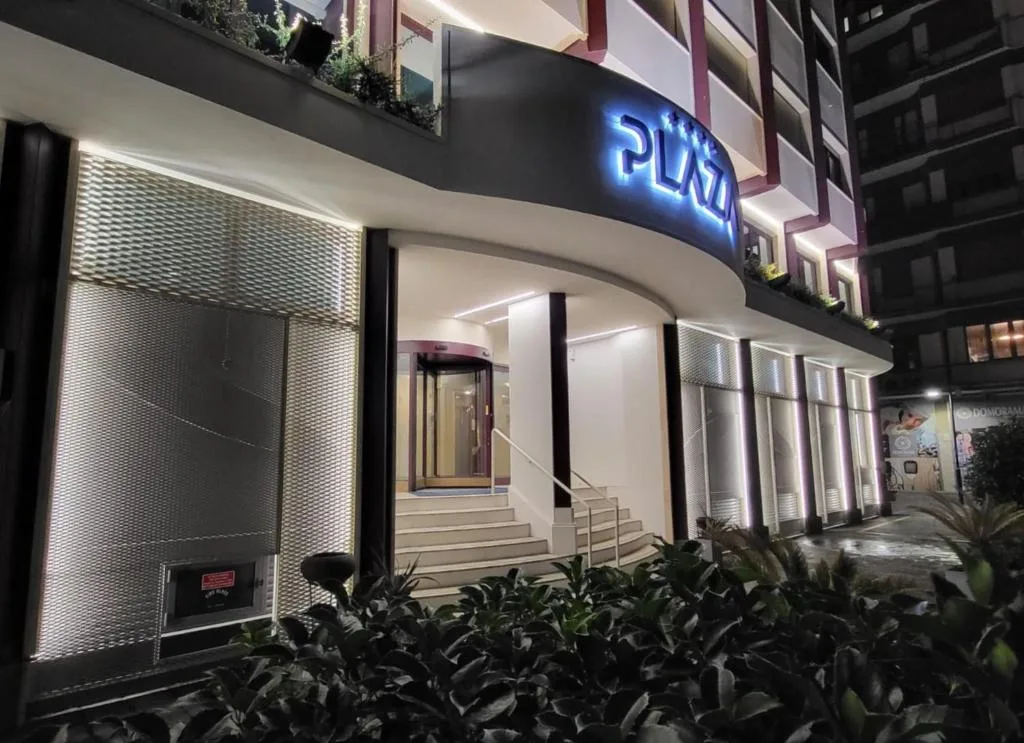 Hotel Plaza - 4-star hotel in Pescara, Pescara - photo 1