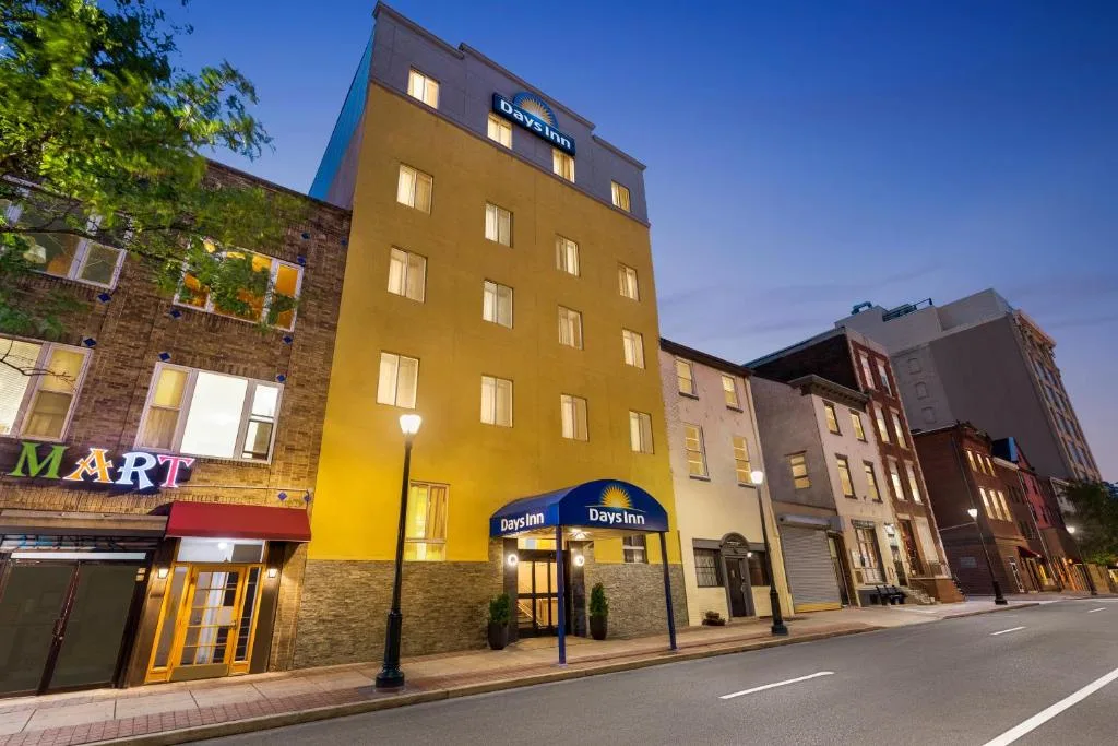 Days Inn by Wyndham Philadelphia Convention Center - Hotel de 3 estrelas em Philadelphia, Philadelphia - photo 1