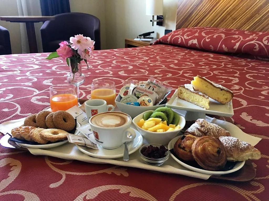MH Hotel Piacenza Fiera - 4-star hotel in Piacenza, Piacenza - photo 1