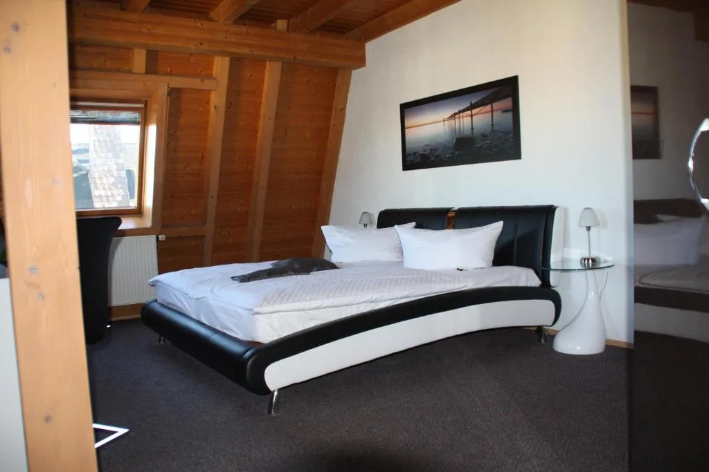 City-Hotel - 3-star hotel in Plauen, Plauen - photo 1