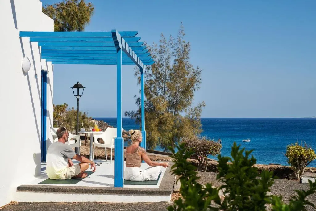 Sandos Atlantic Gardens - Hotel de 3 estrelas em Playa Blanca, Playa Blanca - photo 1