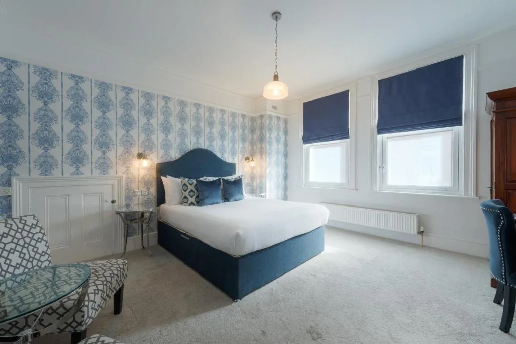 Florence Gardens Boutique Hotel and Restaurant - Hotel de 4 estrellas en Portsmouth, Portsmouth - photo 1