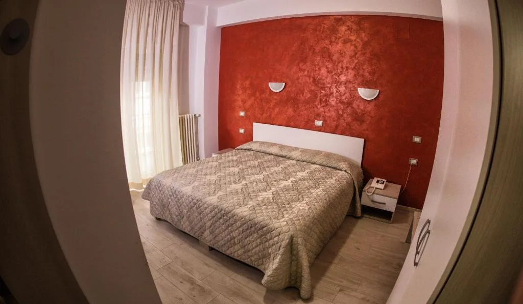 Tourist Hotel - Hôtel 3 étoiles, Potenza, Potenza - photo 1