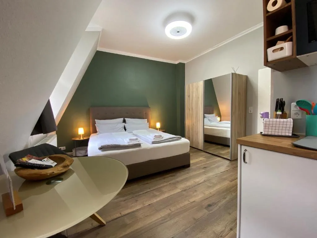 Amaroo - Rooms & Apartments "Charlotte" - Hotel de null estrelas em Potsdam, Potsdam - photo 1
