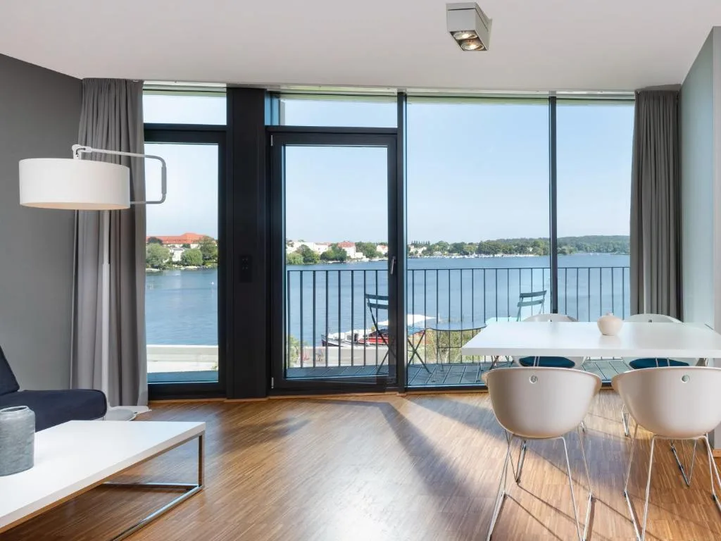 Waveboard Hotel & Boardinghouse - Hotel de 4 estrelas em Potsdam, Potsdam - photo 1