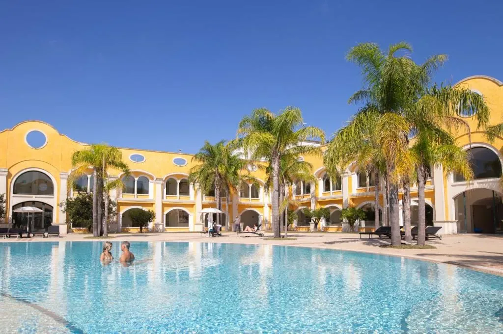Acaya Golf Resort & Spa - Hotel de 4 estrellas en Acaya, Puglia - photo 1