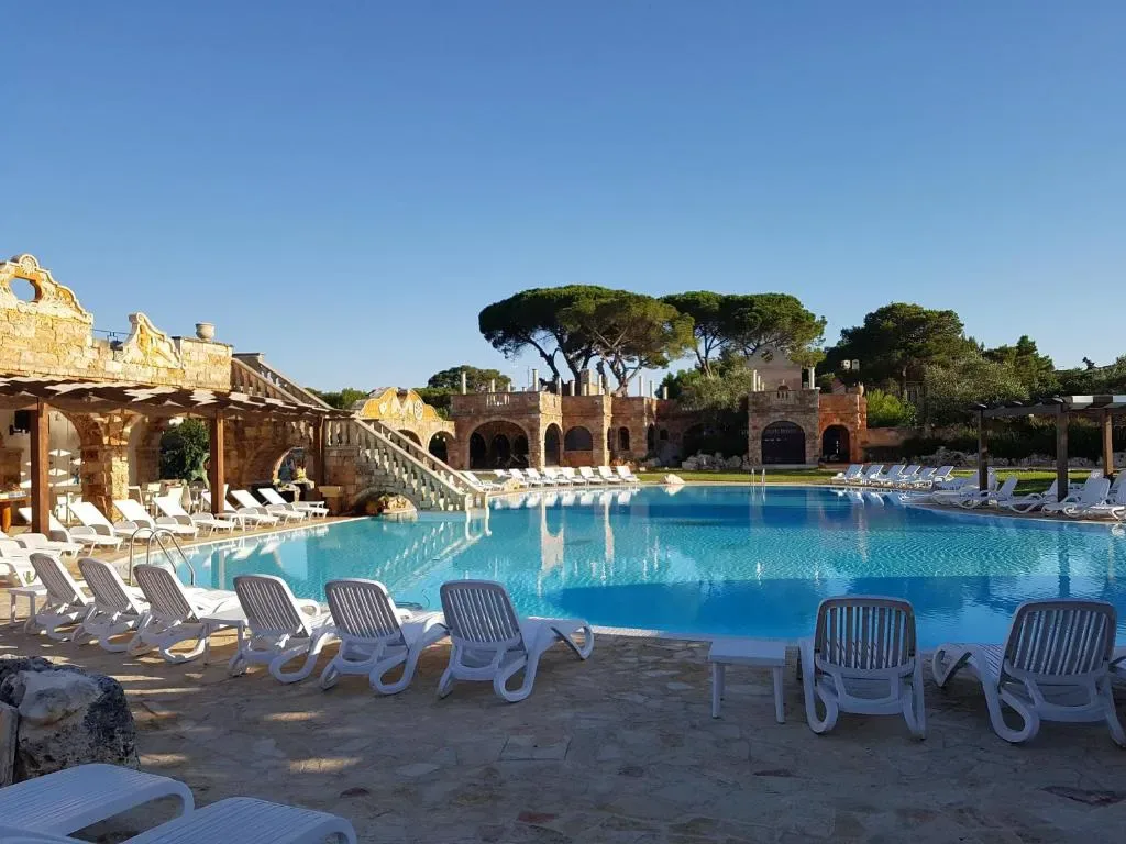 Tenute Al Bano - Hotel de 4 estrellas en Cellino San Marco, Puglia - photo 1