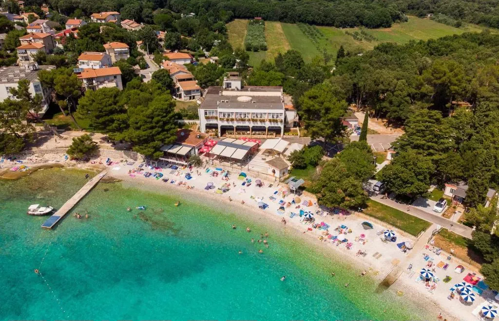 Centinera Resort - Hôtel 3 étoiles, Banjole, Pula - photo 1