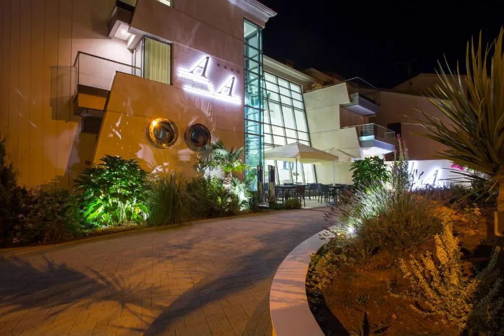 Adrion Aparthotel - Hotel de 4 estrelas em Puntizela, Pula - photo 1