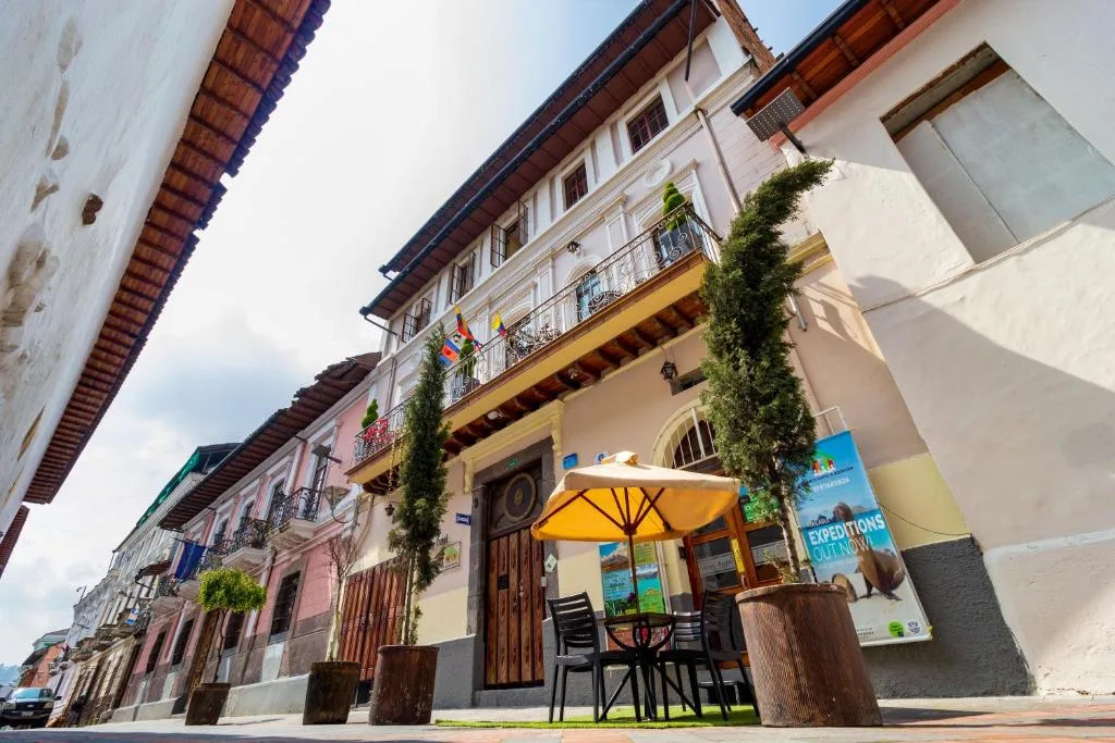 Friends Hotel & Rooftop - Historic Center & Museums - Hôtel 3 étoiles, Quito, Quito