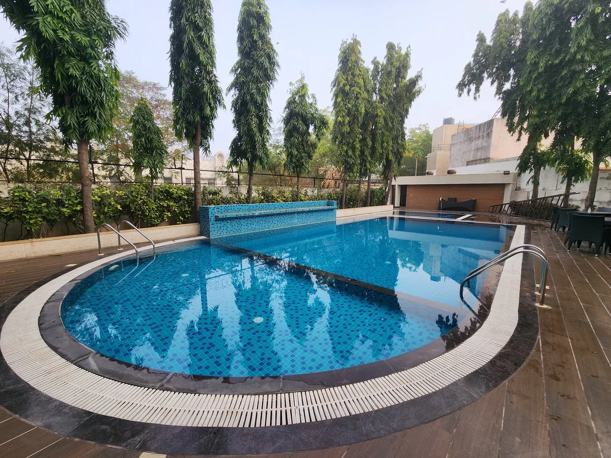 Quality Inn Patria Suites, Rajkot - Hotel de 4 estrellas en Rajkot, Rajkot