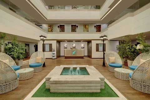 The Fern Residency Rajkot, Series by Marriott - Hotel de 4 estrellas en Rajkot, Rajkot - photo 1