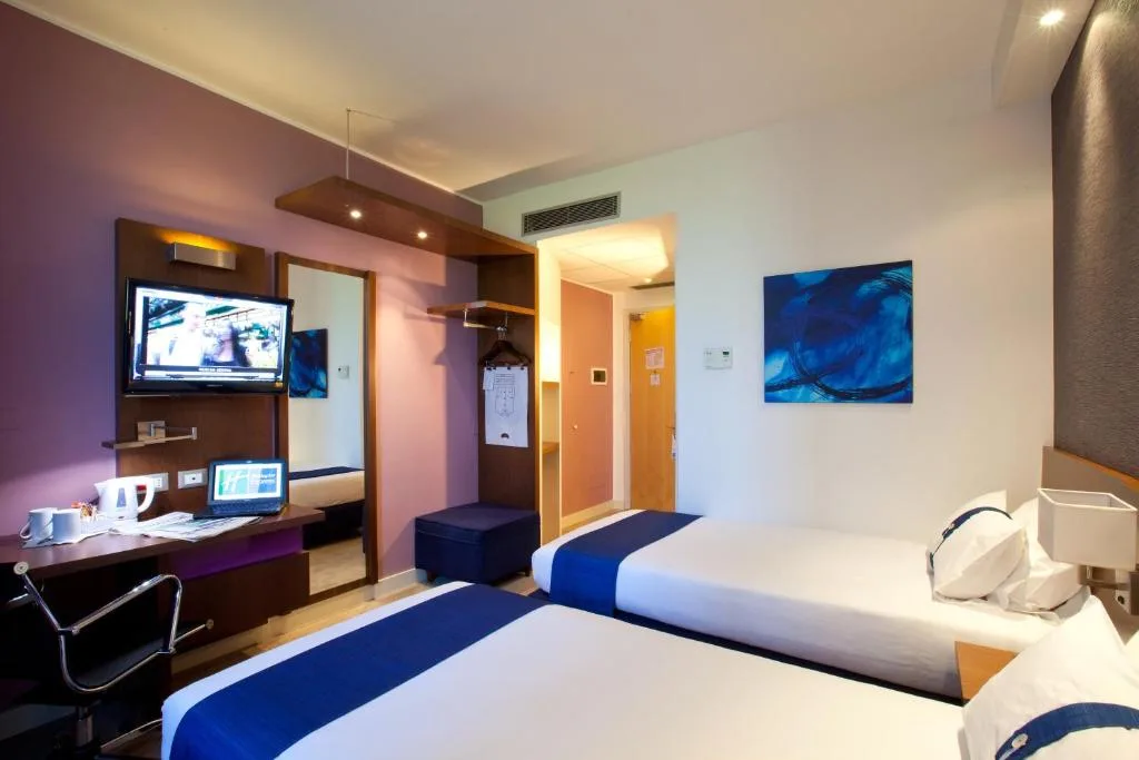 Holiday Inn Express Reggio Emilia by IHG - 3-star hotel in Reggio Emilia, Reggio Emilia - photo 1