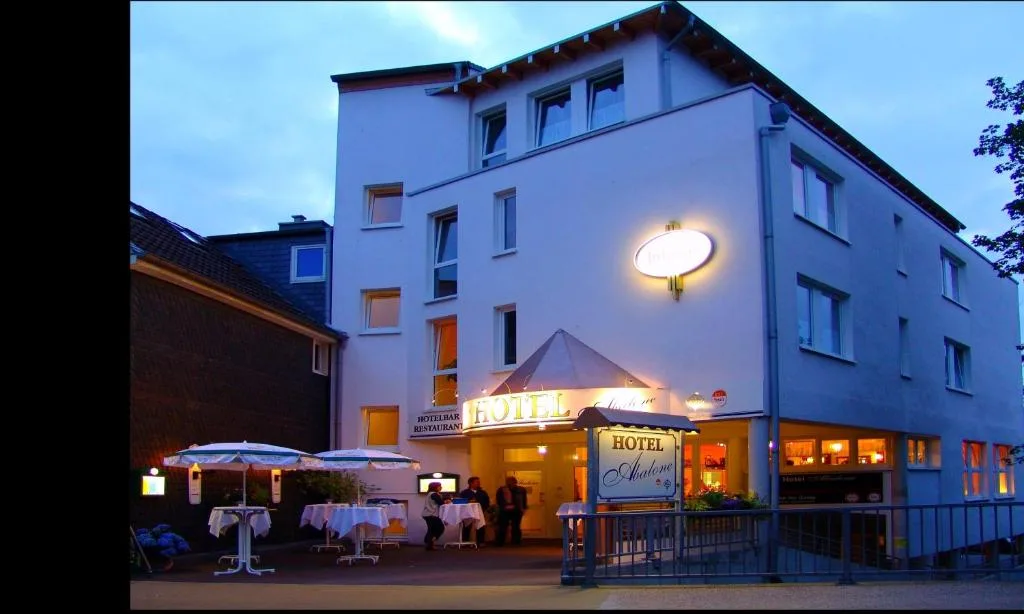 Hotel Abalone - Hotel de 4 estrelas em Remscheid, Remscheid - photo 1