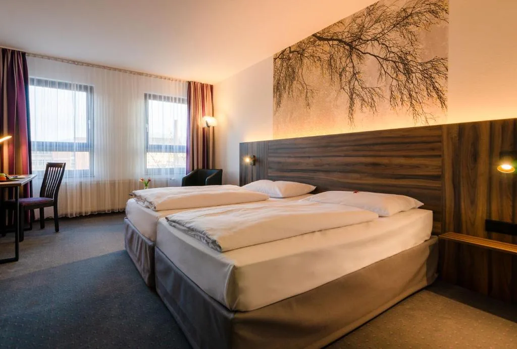 City Hotel Fortuna Reutlingen - 4-star hotel in Reutlingen, Reutlingen - photo 1