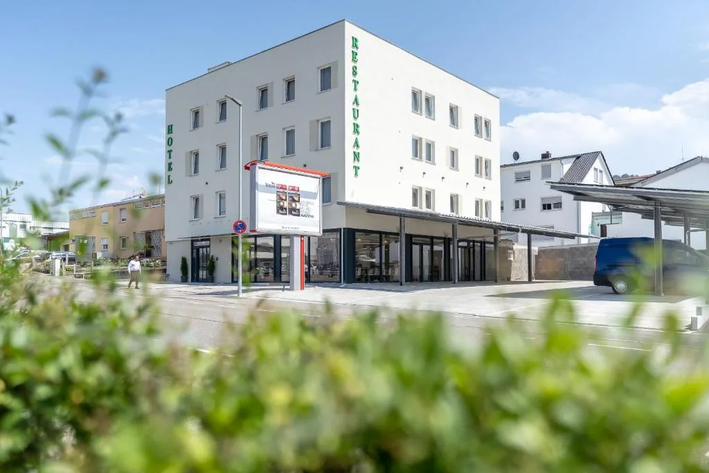 Hotel in Laisen - Hotel de 3 estrelas em Reutlingen, Reutlingen - photo 1