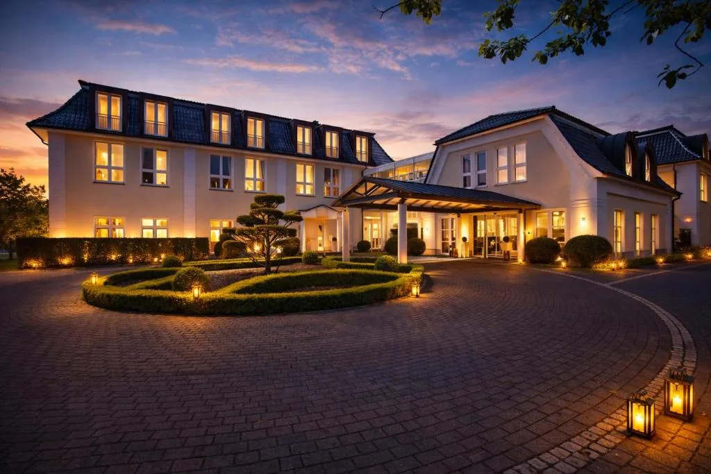 Hotel Sonne - 4-star hotel in Rheda-Wiedenbrück, Rheda-Wiedenbrück - photo 1