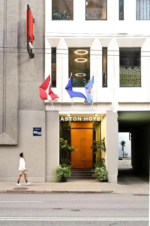 Aston Hotel Riga - Hotel de 4 estrellas en Skolas iela / 5-min walk to Vermanes Park, Riga - photo 1