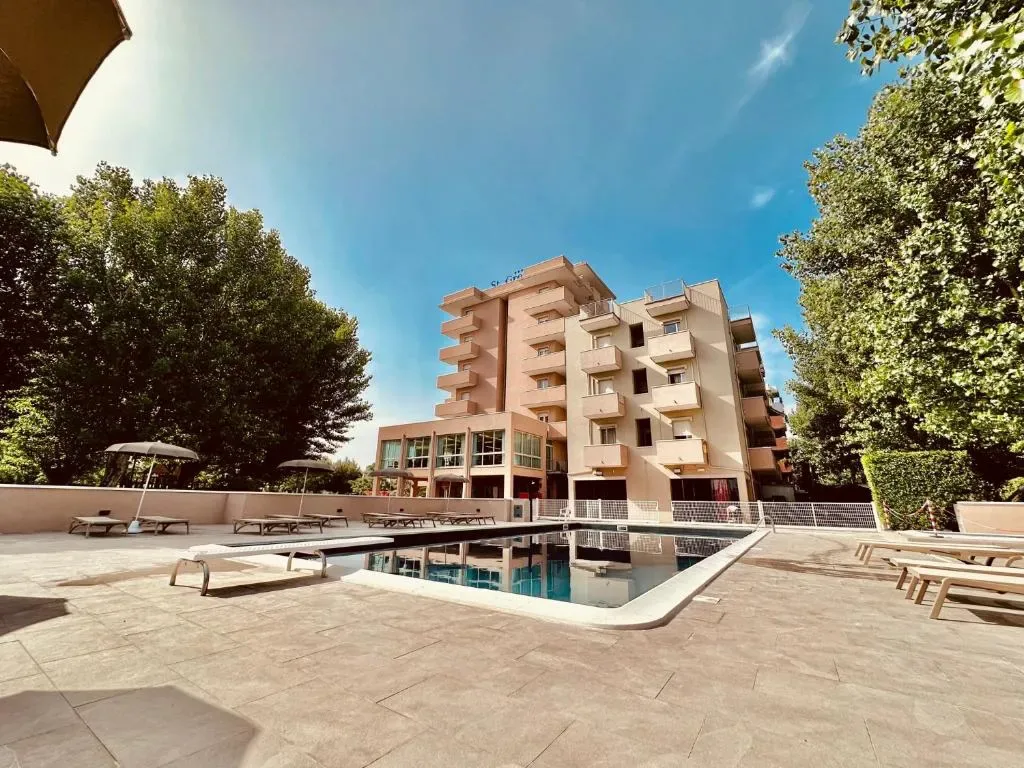 Hotel St Gregory Park exterior and garden, Rimini