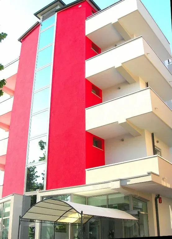 Fachada del Hotel Etoile en Rivabella, Rímini