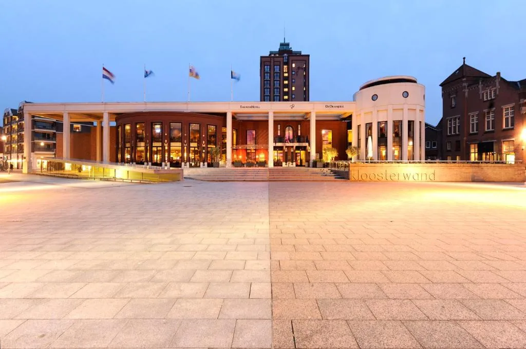 Van der Valk TheaterHotel De Oranjerie - 4-star hotel in Roermond, Roermond - photo 1