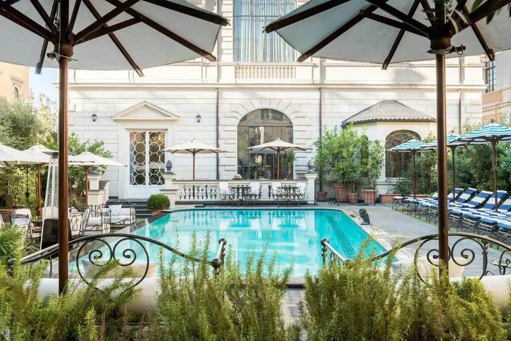 Courtyard pool at Palazzo Dama in Rome
