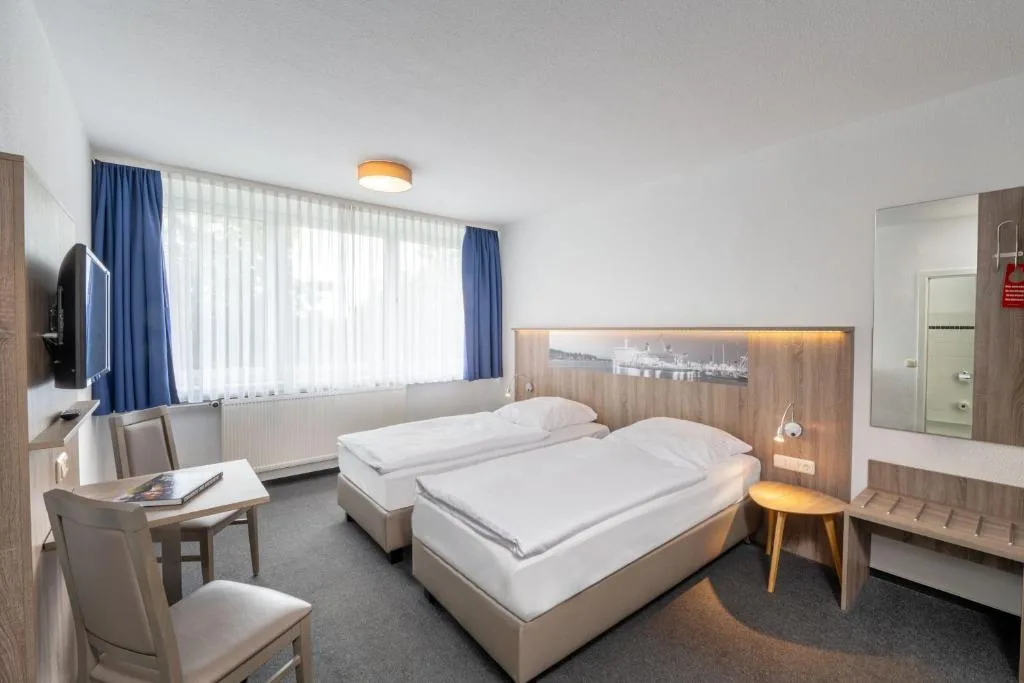 Hotel & Gästehaus Rostock Lütten Klein - Hotel de 3 estrellas en Rostock, Rostock - photo 1