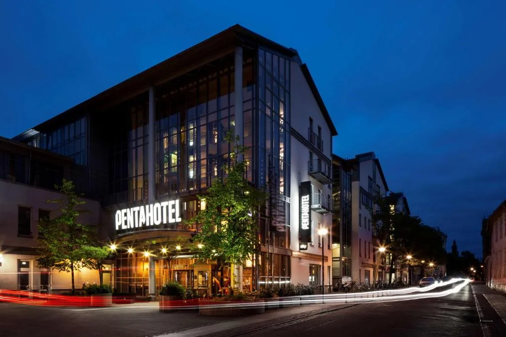 Pentahotel Rostock - 4-star hotel in Rostock, Rostock - photo 1