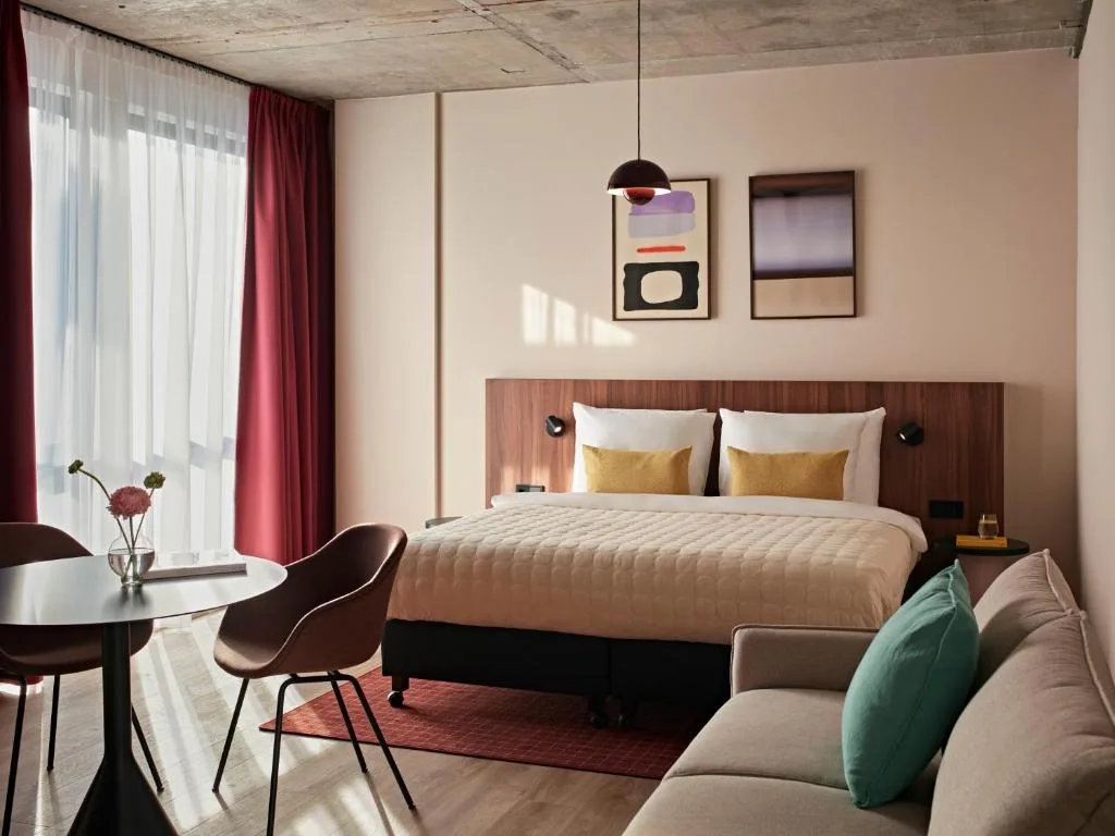 Numa Rotterdam Coolsingel - 4-star hotel in Rotterdam, Rotterdam - photo 1