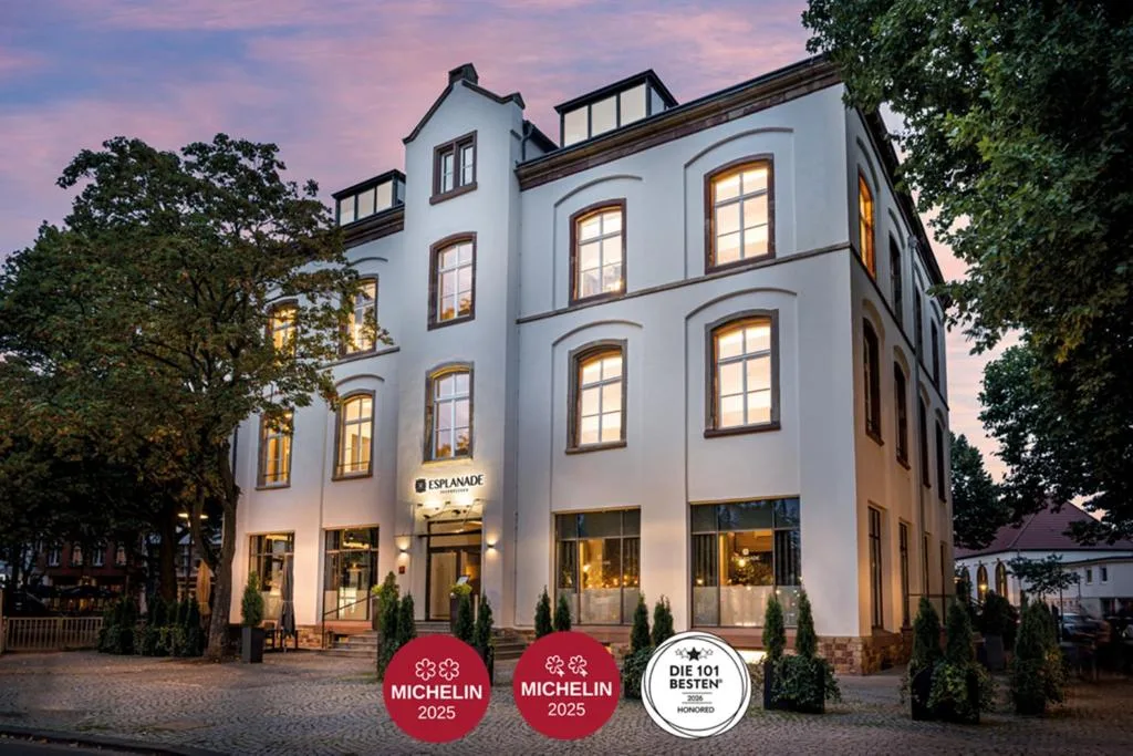 ESPLANADE Saarbrücken - Hotel de 5 estrelas em Saarbrücken, Saarbrücken - photo 1
