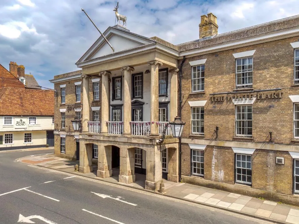 Mercure Salisbury White Hart Hotel & Apartments - Hotel de 4 estrellas en Salisbury, Salisbury - photo 1