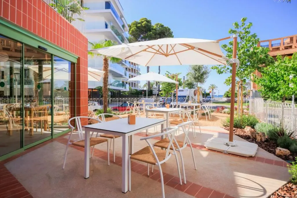 Terra Aurea Aparthotel - Hotel de 3 estrelas em Ponent Beach, Salou - photo 1