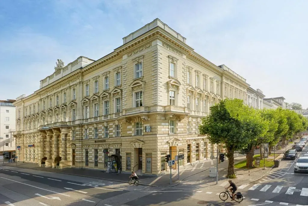 HYPERION Hotel Salzburg - Hotel de 5 estrellas en Rainerstrasse, near Salzburg Hauptbahnhof, Salzburg - photo 1