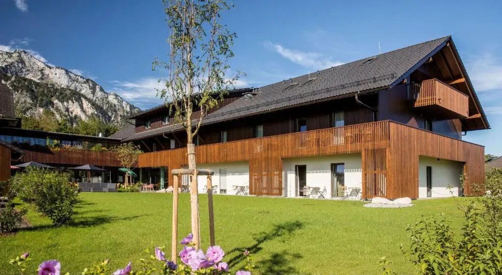 Hotel Das Essigmanngut - Hotel de 3 estrelas em Anif village, 5 km south of Salzburg, next to A10 Salzburg-Süd exit, Salzburg - photo 1