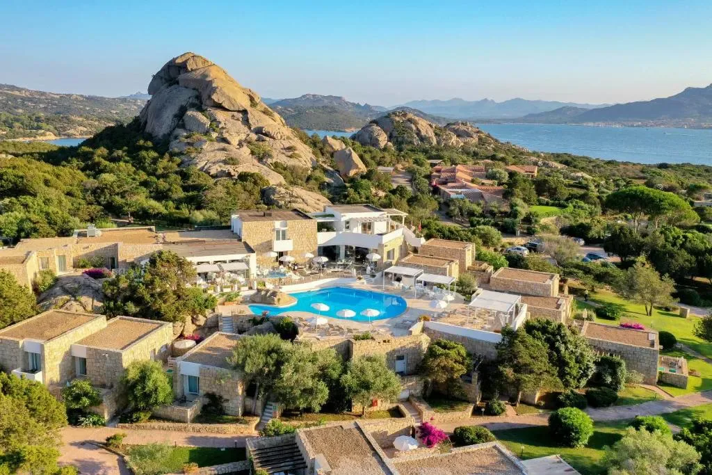 Hotel Grand Relais Dei Nuraghi - 5-star hotel in Baja Sardinia, Costa Smeralda, Sardinia - photo 1