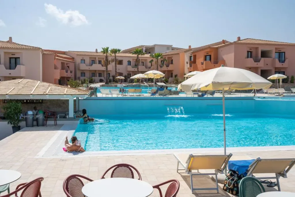 Red Sun Village - 4-star hotel in Isola Rossa (north coast), Sardinia - photo 1