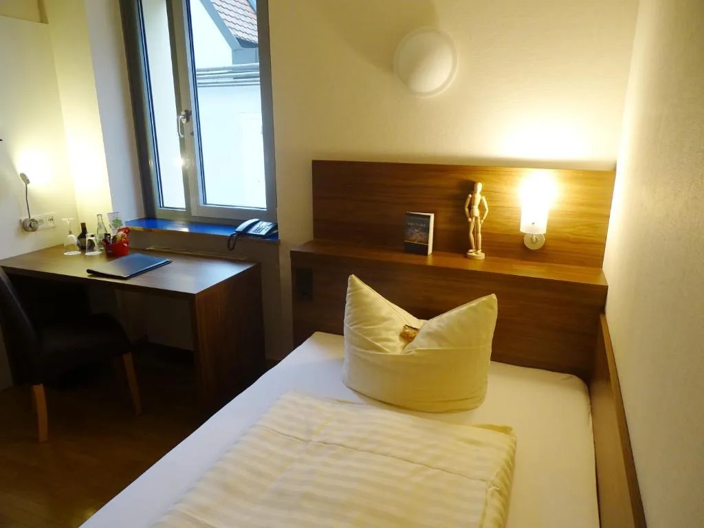 Kolping-Hotel - Hotel de 3 estrelas em Schweinfurt, Schweinfurt - photo 1