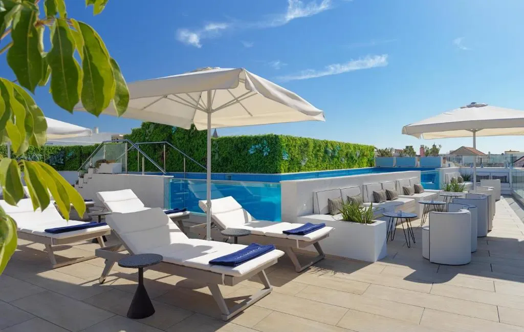 H10 Casa de la Plata hotel patio in Seville