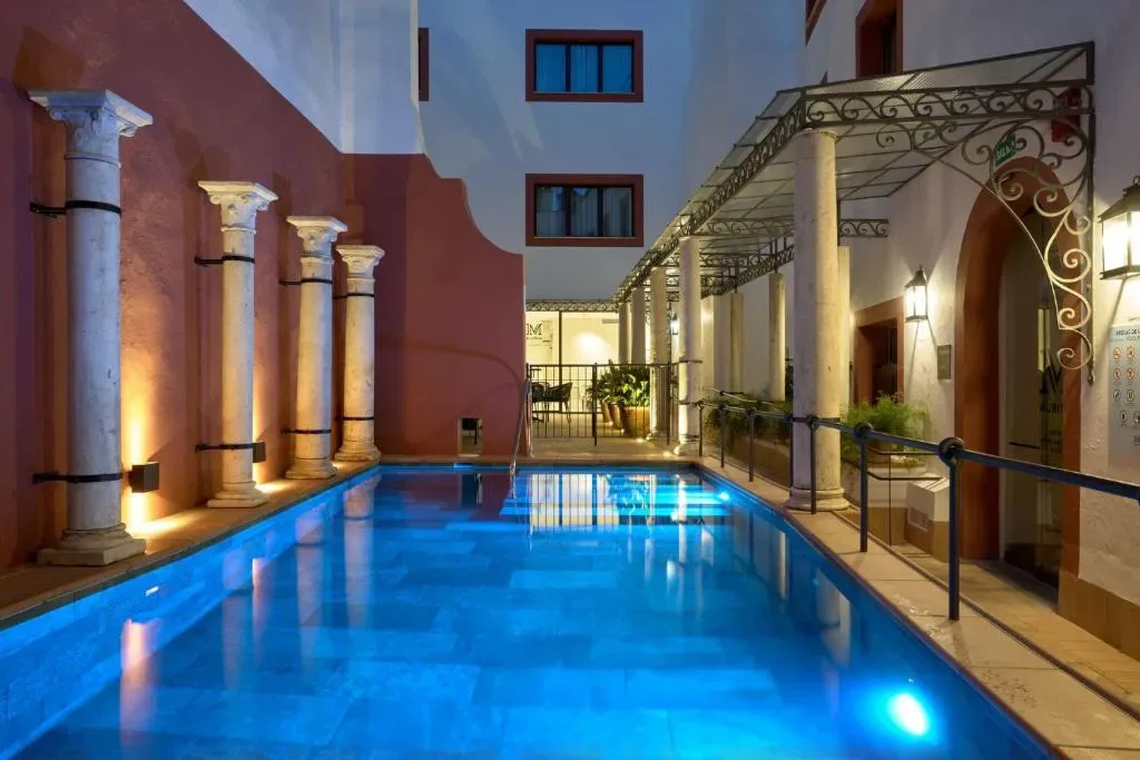 Hotel Murillo Reinoso courtyard and entrance in Seville