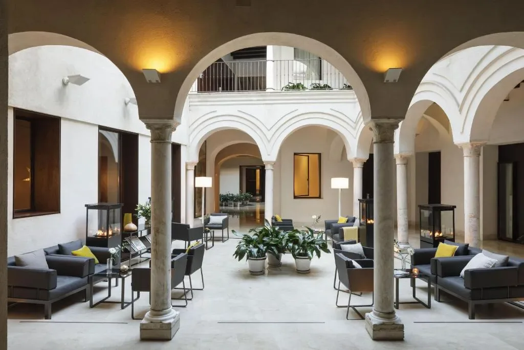 Hotel Posada del Lucero facade in Seville