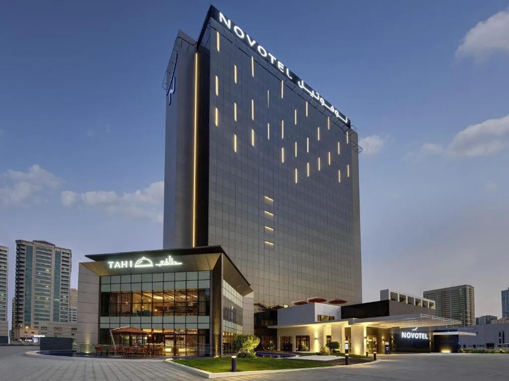 Novotel Sharjah Expo Centre - 4-star hotel in Sharjah, Sharjah - photo 1