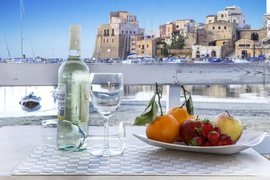 Hotel Cala Marina on the harbour of Castellammare del Golfo, Sicily