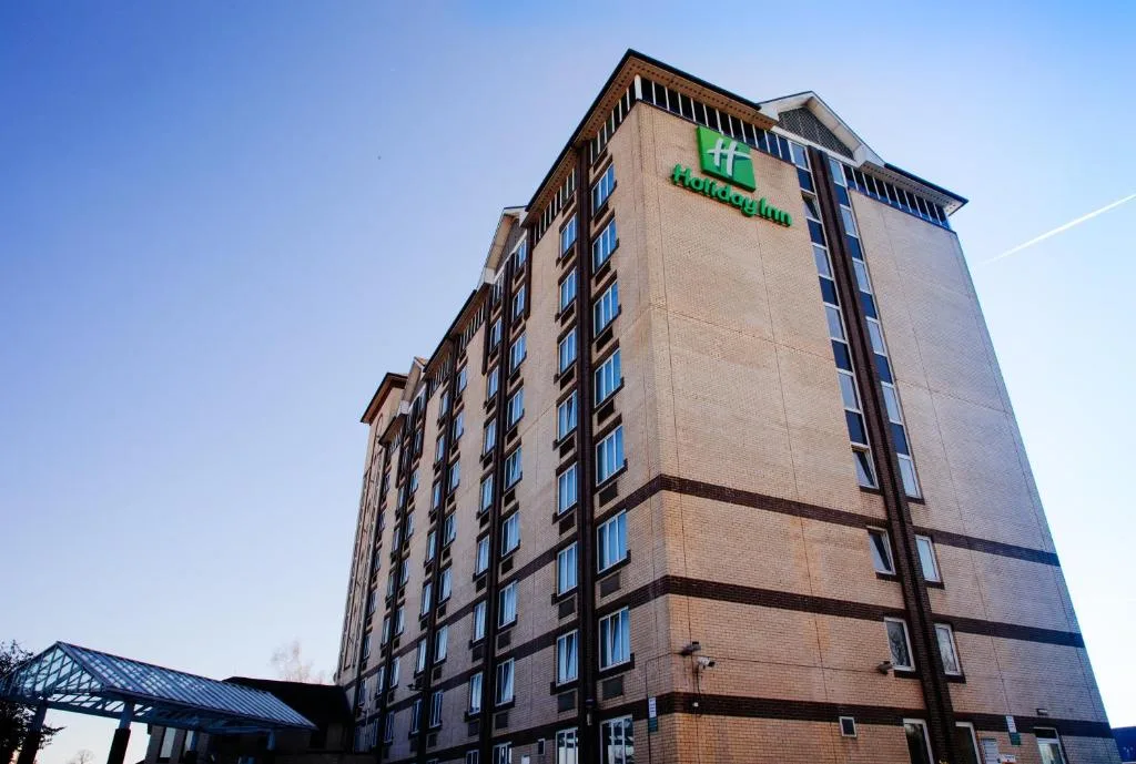 Holiday Inn Slough Windsor by IHG - 4-star hotel in Slough, Slough - photo 1