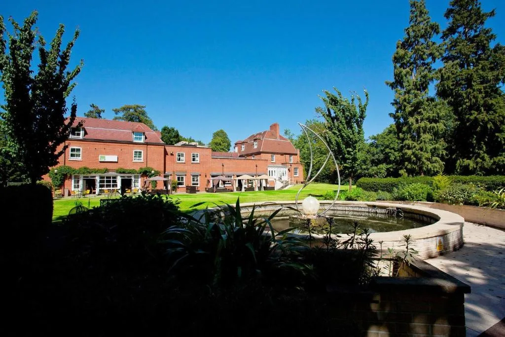 The Pinewood Hotel - Hotel de 4 estrelas em Slough, Slough - photo 1
