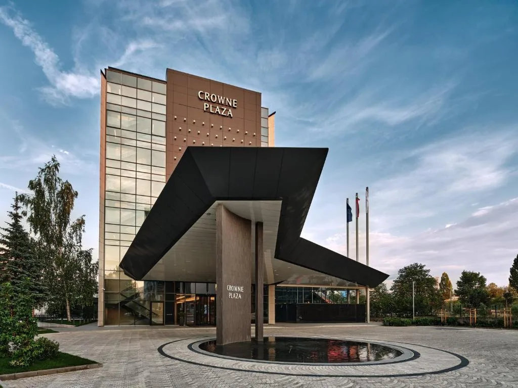 Crowne Plaza Sofia by IHG - 5-star hotel in Sofia, Sofia - photo 1