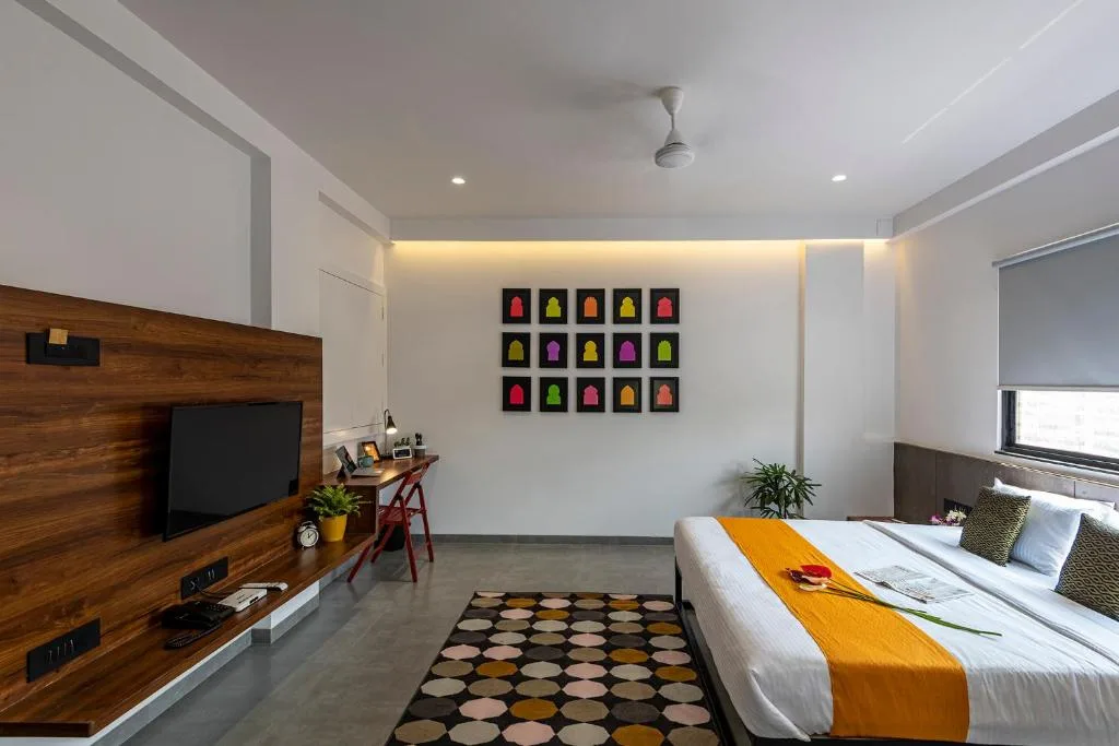 The Cult Stay - null-star hotel in Solapur, Solapur - photo 1